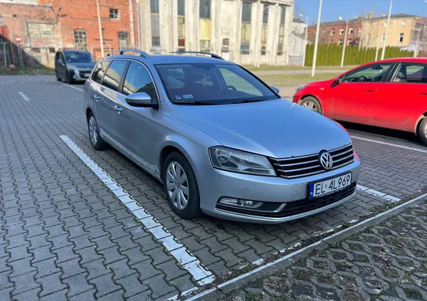 volkswagen passat Volkswagen Passat cena 28800 przebieg: 323682, rok produkcji 2013 z Łódź